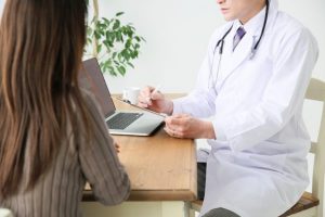 診療録への記載要件をまとめた【精神科専門療法・処置・手術・麻酔・放射線治療】